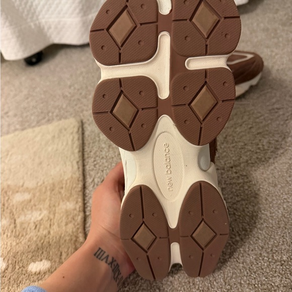 New Balance 9060 Sneaker - Picture 5 of 8